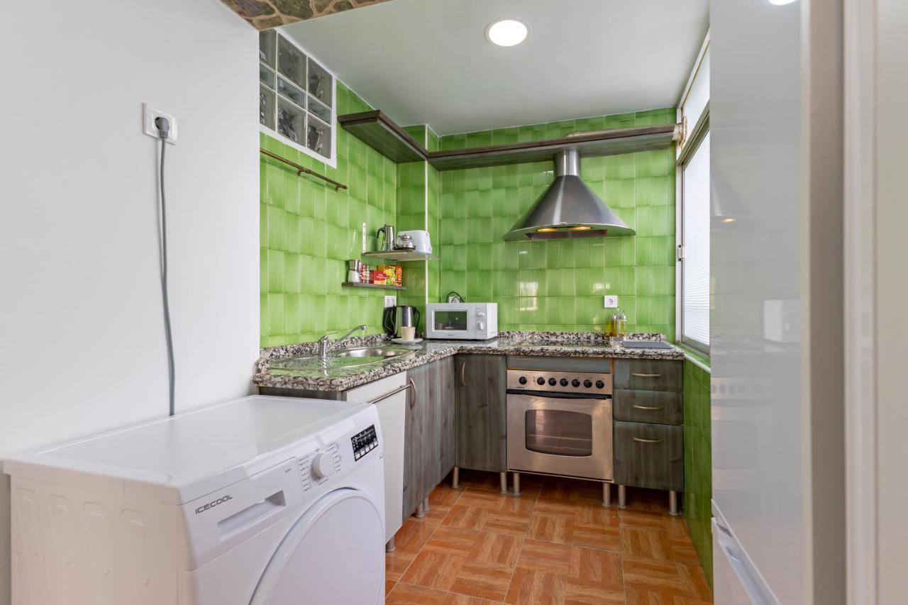 Charming 2 Bedroom Apartment At Triana Center By Oui Sevilla Exterior foto