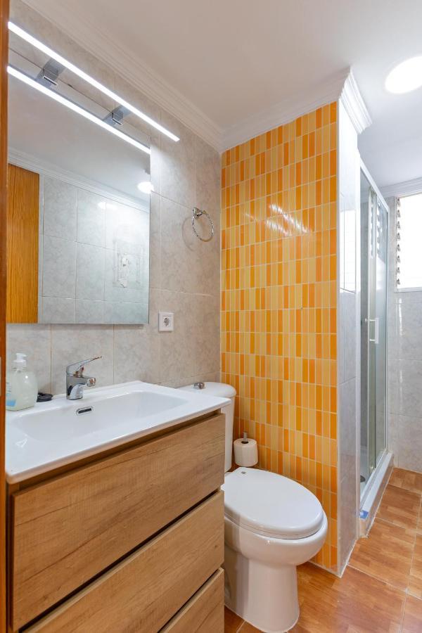 Charming 2 Bedroom Apartment At Triana Center By Oui Sevilla Exterior foto