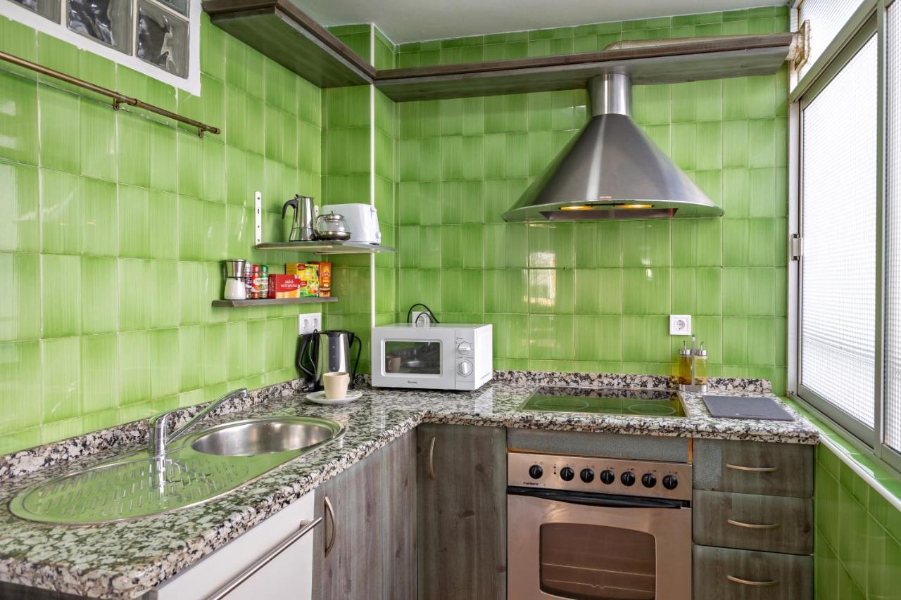 Charming 2 Bedroom Apartment At Triana Center By Oui Sevilla Exterior foto
